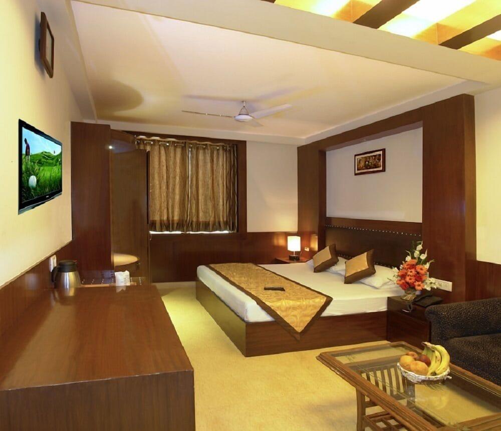 Hotel Apra Deluxe Нью-Дели Номер фото